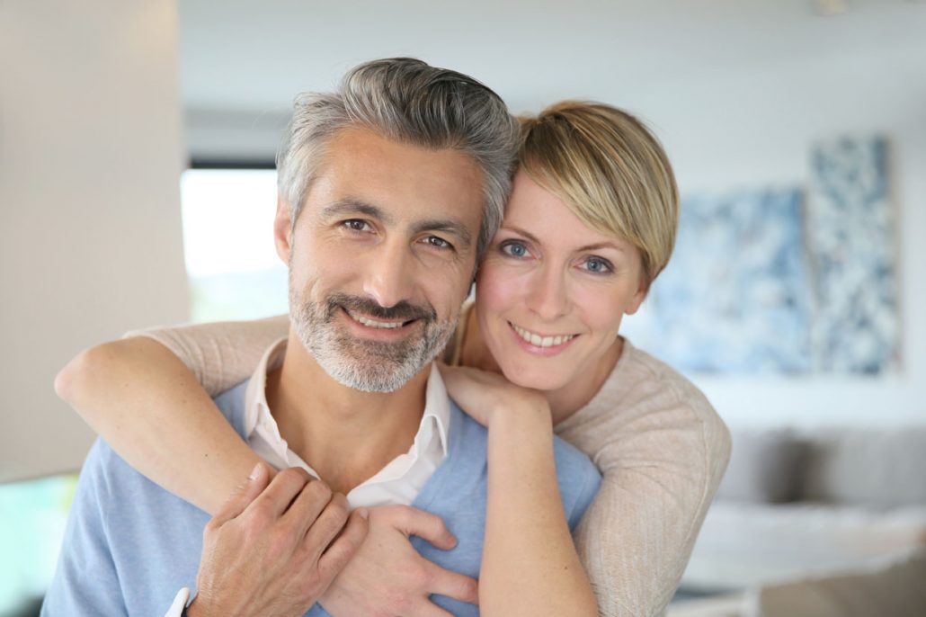 Implantación Directa de Cabello (DHI) vs. Extracción de Unidades Foliculares (FUE)